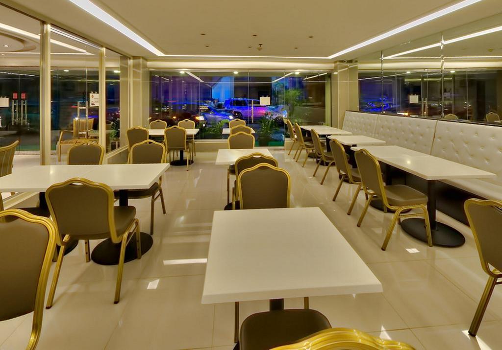D Circle Hotel Манила Экстерьер фото