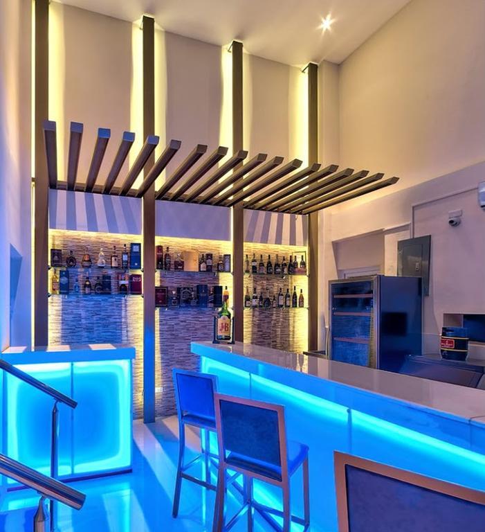 D Circle Hotel Манила Экстерьер фото