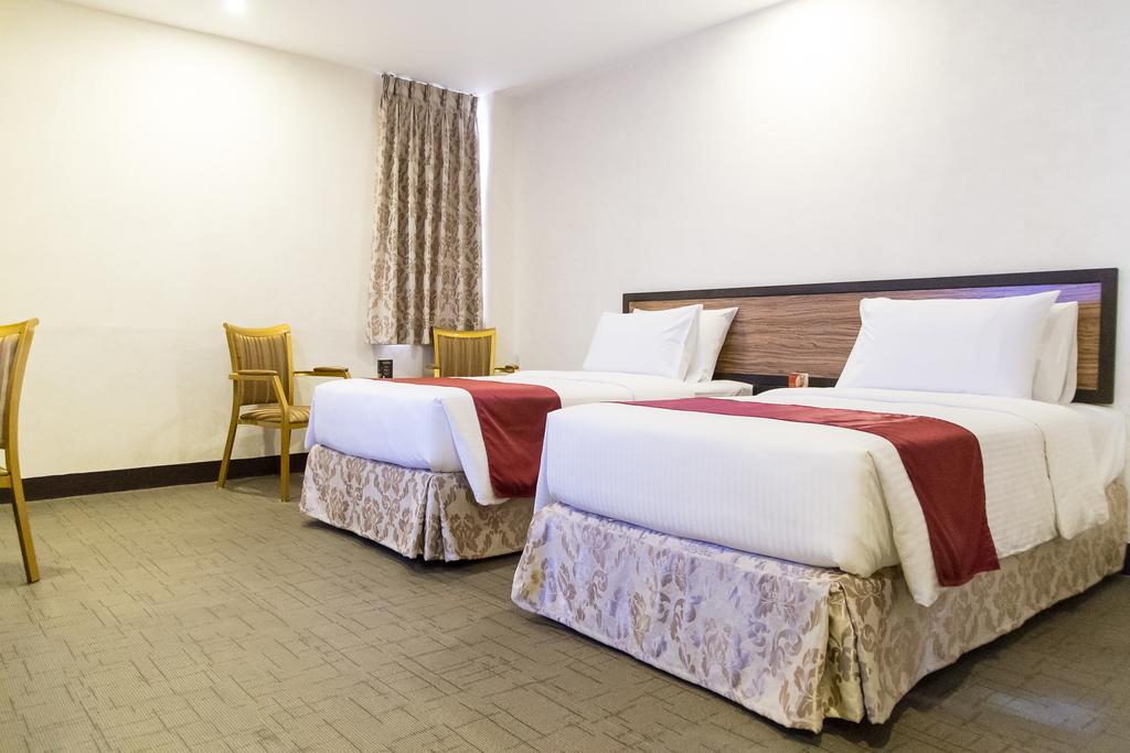 D Circle Hotel Манила Экстерьер фото