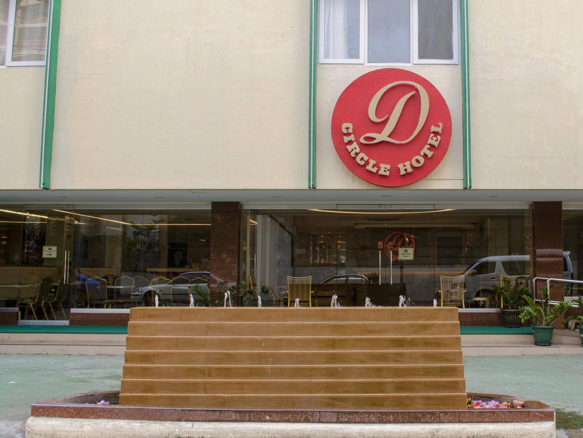 D Circle Hotel Манила Экстерьер фото
